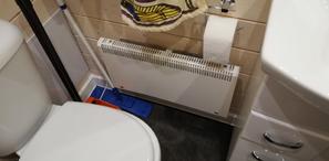 Электробатарея Теплея в туалете 300 Вт